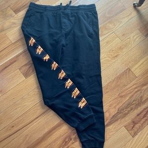 Santa Cruz skateboarding sweatpants. Men large. Black. Logo on right leg